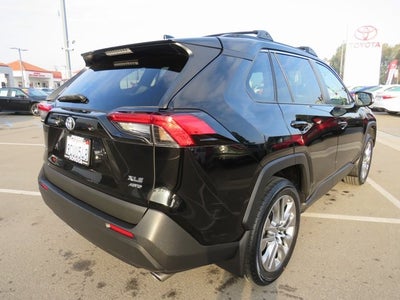 2022 Toyota RAV4 XLE Premium