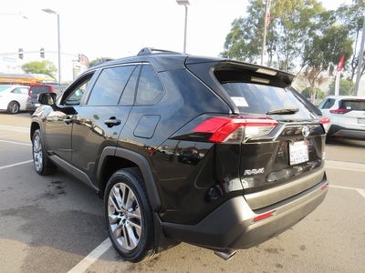 2022 Toyota RAV4 XLE Premium
