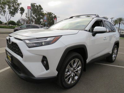 2025 Toyota RAV4 XLE Premium