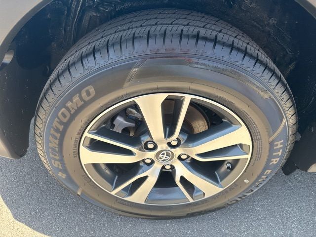 2016 Toyota RAV4 XLE