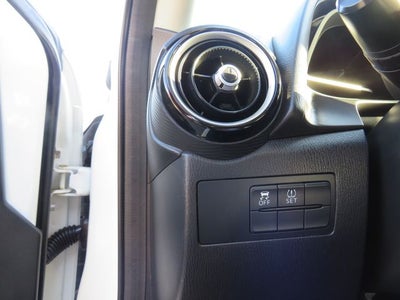 2019 Toyota Yaris LE