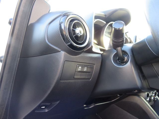 2019 Toyota Yaris LE