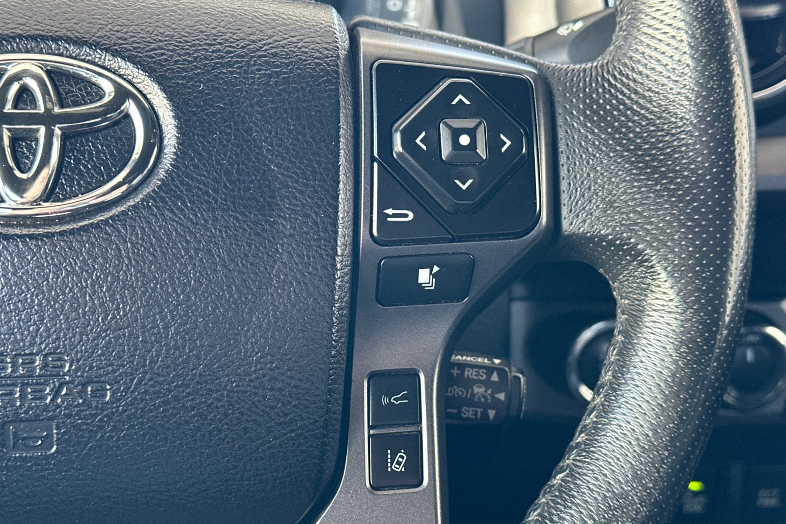 2022 Toyota Tacoma TRD Sport V6