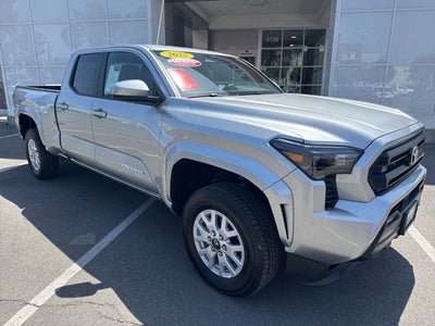 2025 Toyota TACOMA SR5 SR5
