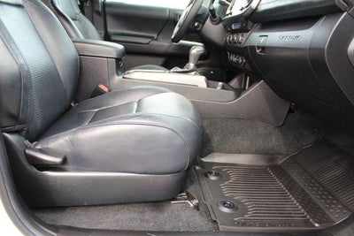 2023 Toyota Tacoma Limited V6