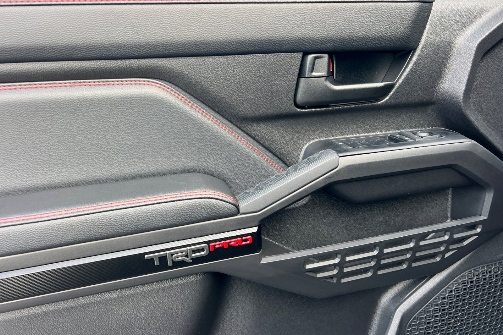 2026 Toyota Tacoma i-FORCE MAX TRD Pro
