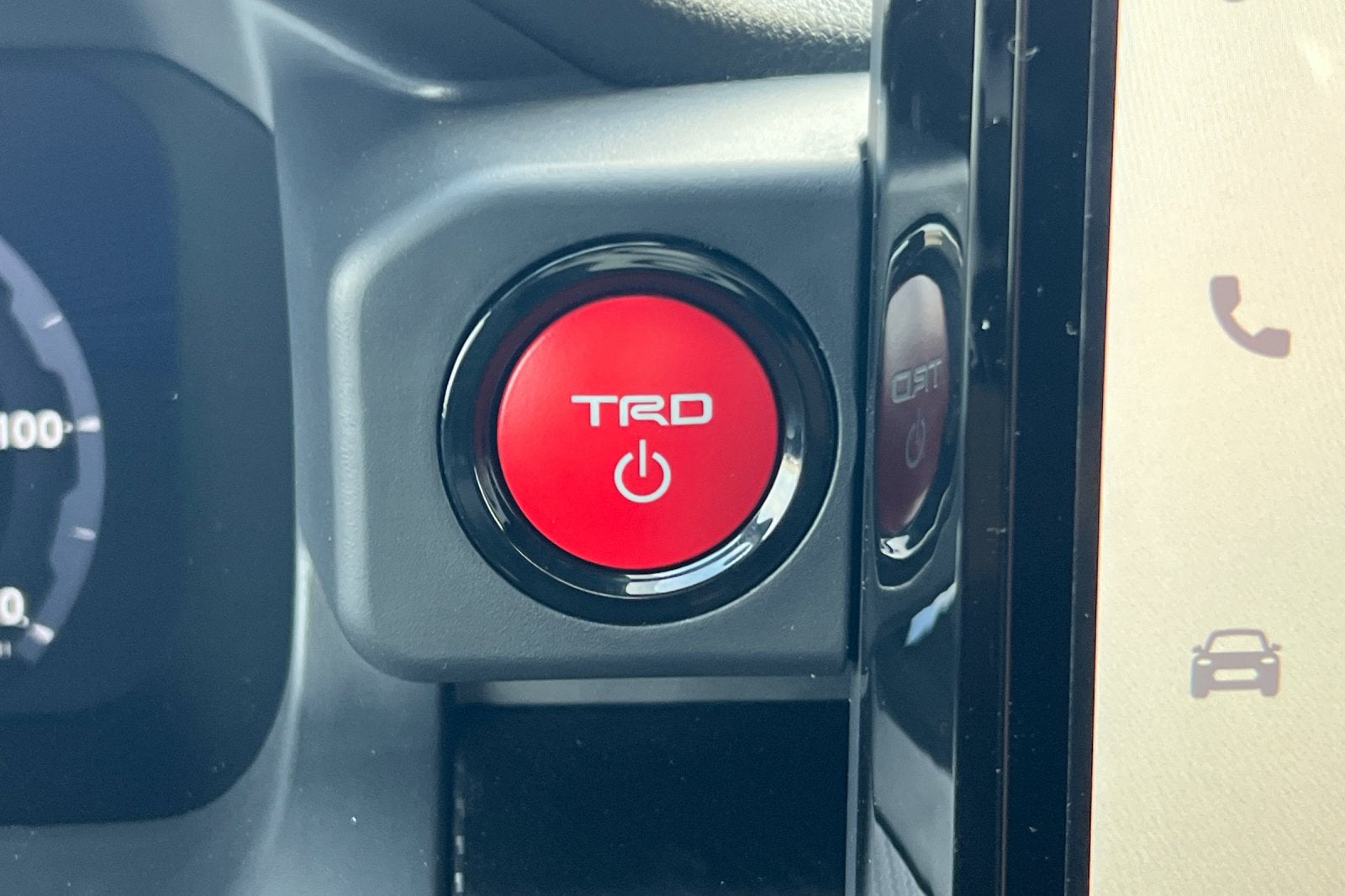 2026 Toyota Tacoma i-FORCE MAX TRD Pro