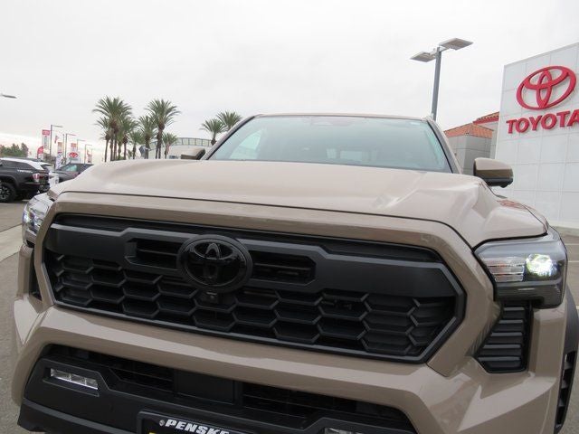 2026 Toyota Tacoma Hybrid TRD Off Road