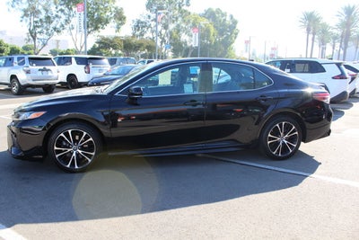 2019 Toyota Camry SE