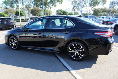 2019 Toyota Camry SE