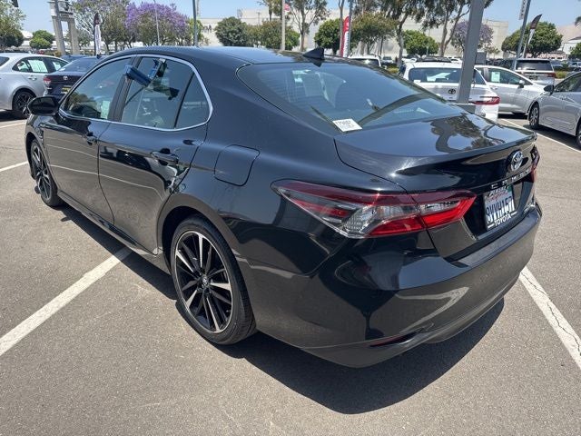 2021 Toyota Camry Hybrid LE