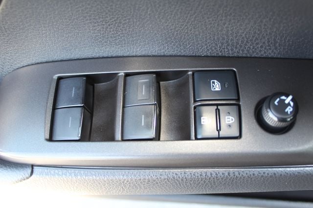 2021 Toyota Camry Hybrid LE