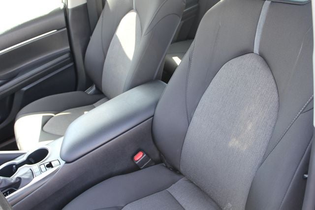 2021 Toyota Camry Hybrid LE