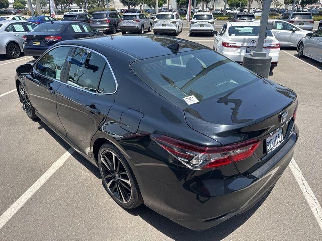 2021 Toyota Camry Hybrid LE