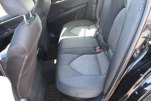 2021 Toyota Camry Hybrid LE