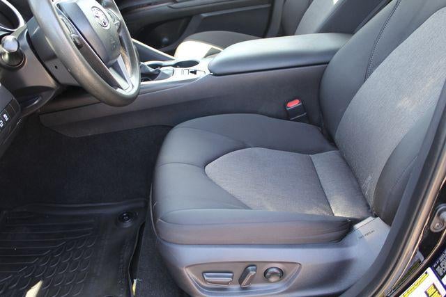 2021 Toyota Camry Hybrid LE