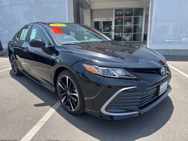 2021 Toyota Camry Hybrid LE