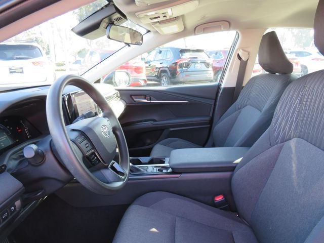 2025 Toyota CAMRY LE