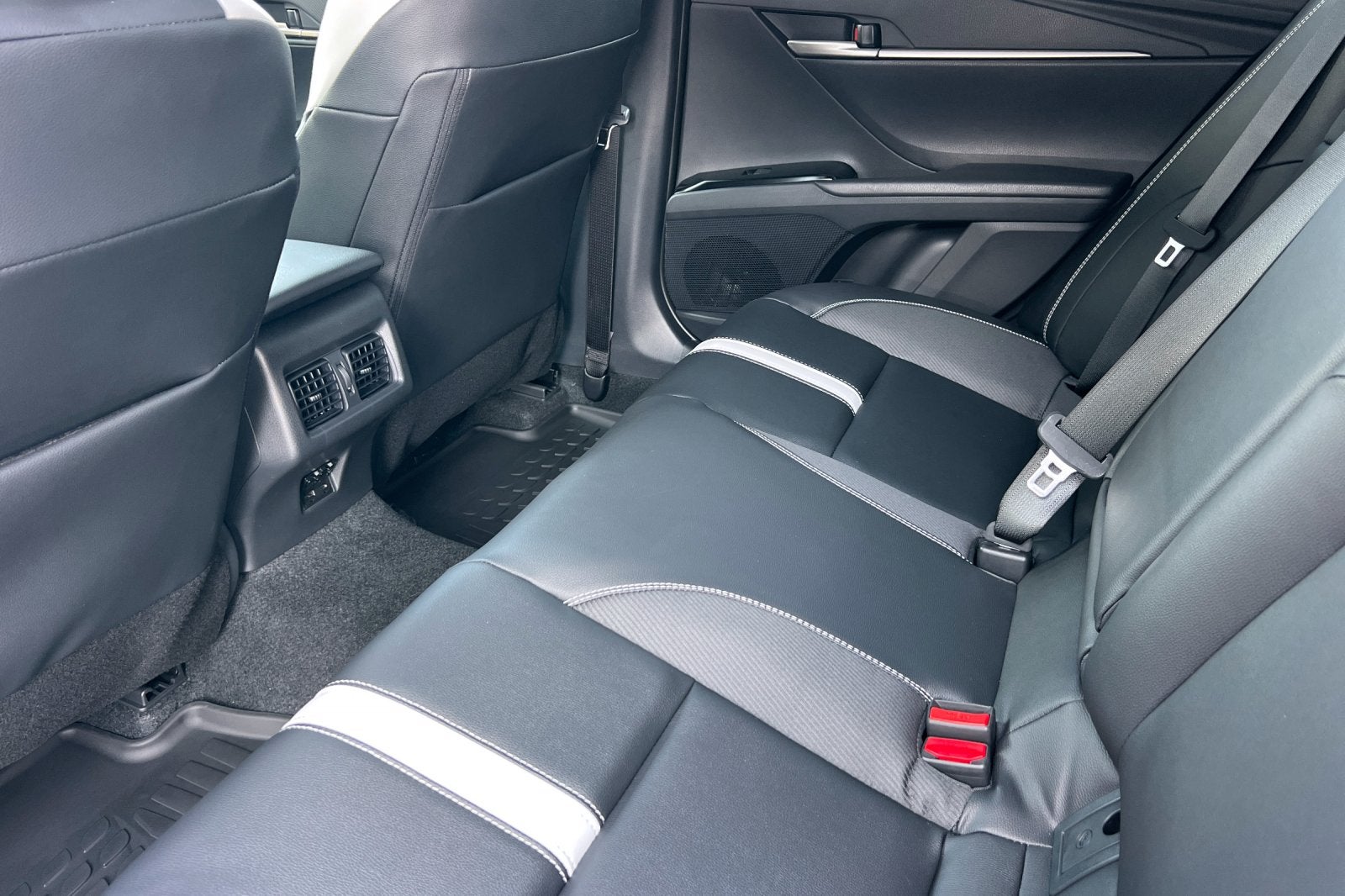 2026 Toyota Camry SE Nightshade
