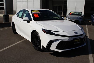 2026 Toyota Camry SE