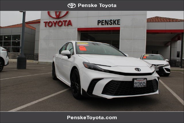 2026 Toyota Camry SE