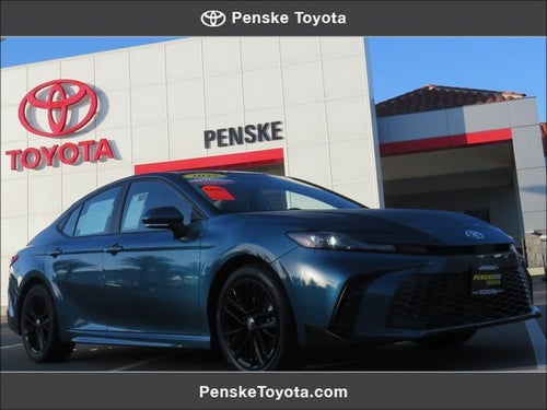 2025 Toyota CAMRY SE