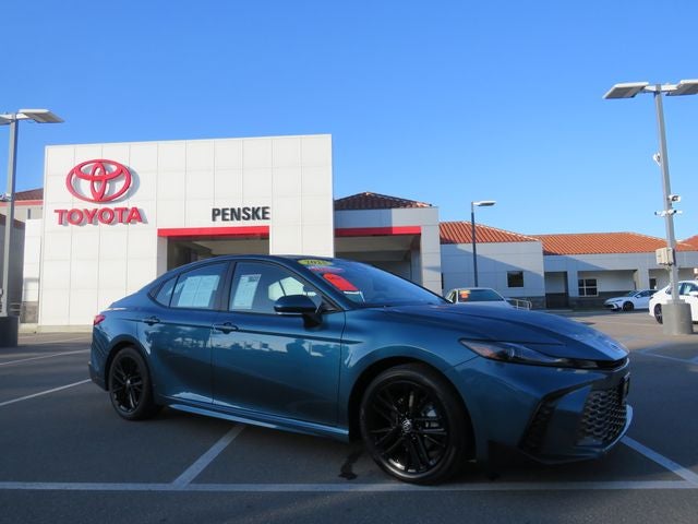 2025 Toyota CAMRY SE