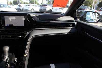 2026 Toyota CAMRY SE
