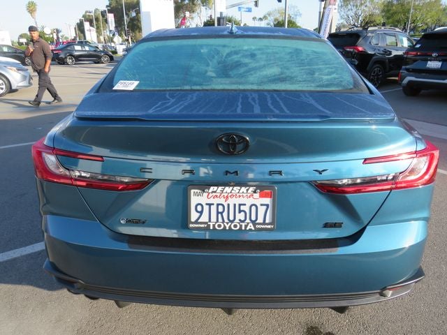 2025 Toyota CAMRY SE