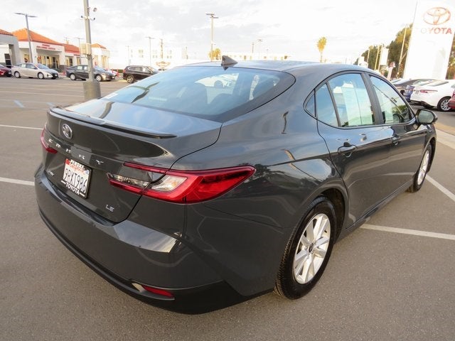 2025 Toyota CAMRY LE