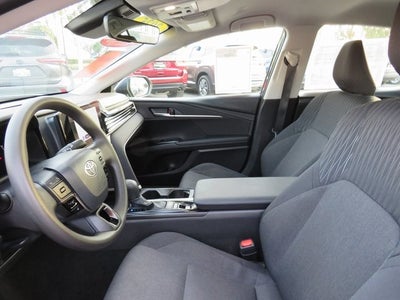 2025 Toyota CAMRY LE