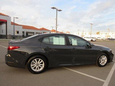 2025 Toyota CAMRY LE