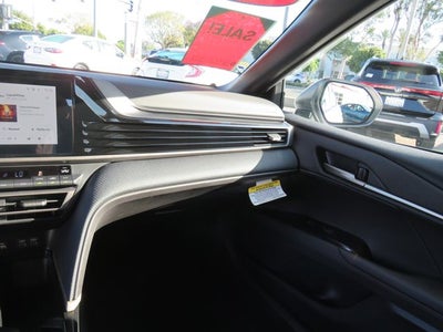 2026 Toyota CAMRY SE