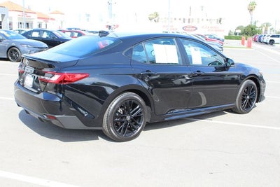 2025 Toyota Camry SE