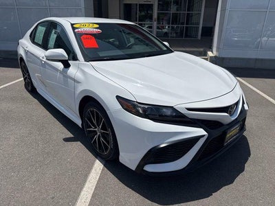 2022 Toyota CAMRY SE