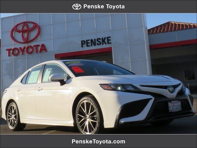 2022 Toyota CAMRY SE