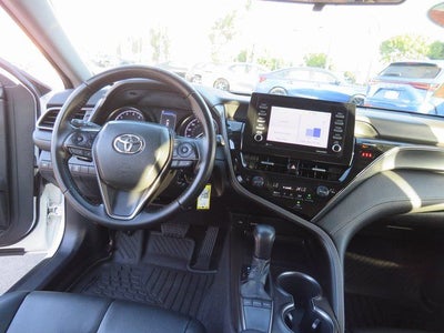 2022 Toyota CAMRY SE