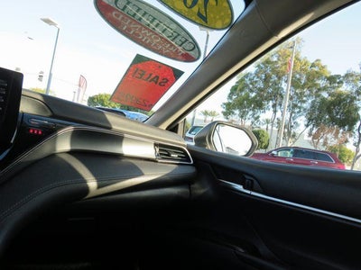 2022 Toyota CAMRY SE