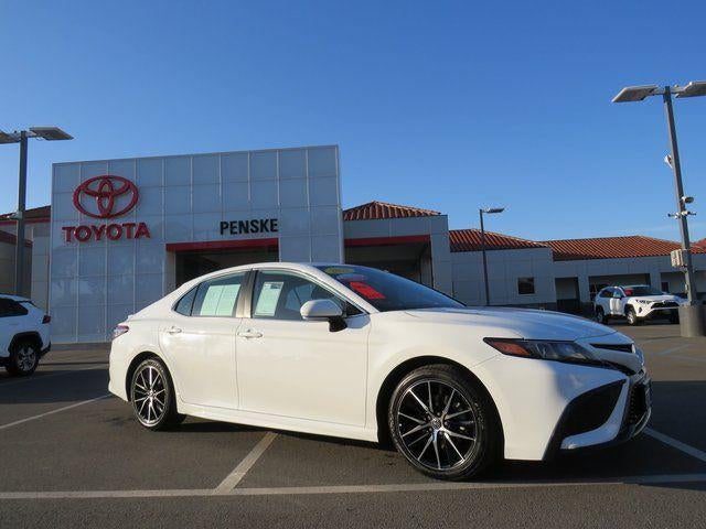 2022 Toyota CAMRY SE