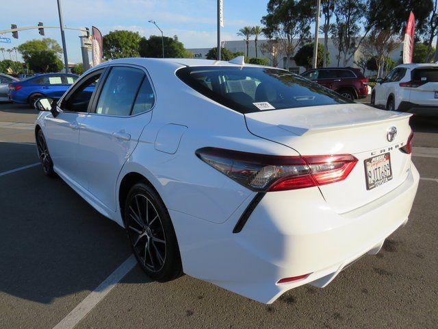 2022 Toyota CAMRY SE