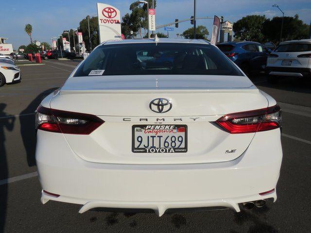 2022 Toyota CAMRY SE