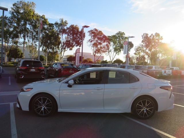 2023 Toyota CAMRY SE