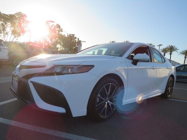 2024 Toyota CAMRY SE