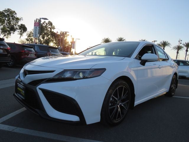 2023 Toyota CAMRY SE