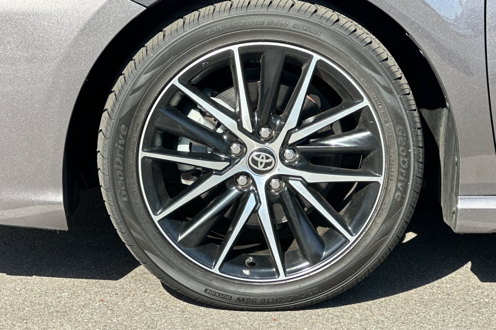2023 Toyota Camry SE