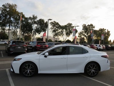 2022 Toyota CAMRY SE