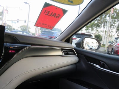 2023 Toyota CAMRY SE