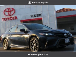 2021 Toyota Camry Hybrid SE