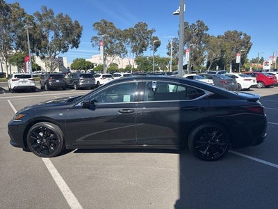 2025 Lexus ES 300h 300h F SPORT Design