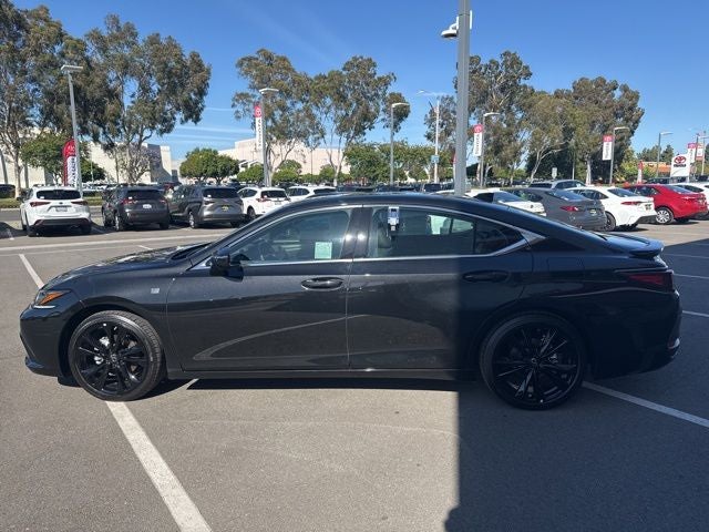 2025 Lexus ES 300h 300h F SPORT Design